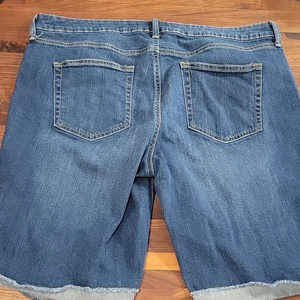 SKINNY BERMUDA DENIM SHORTS - Picture 6 of 7